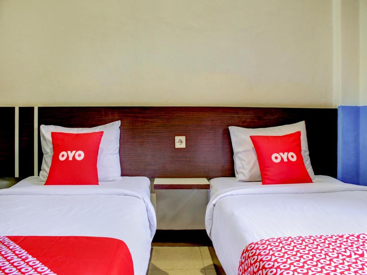 Oyo 90162 Remboelan Guest House Sungai Lutus Zewnętrze zdjęcie