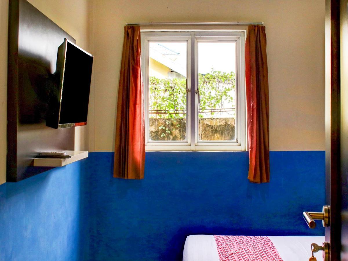 Oyo 90162 Remboelan Guest House Sungai Lutus Zewnętrze zdjęcie