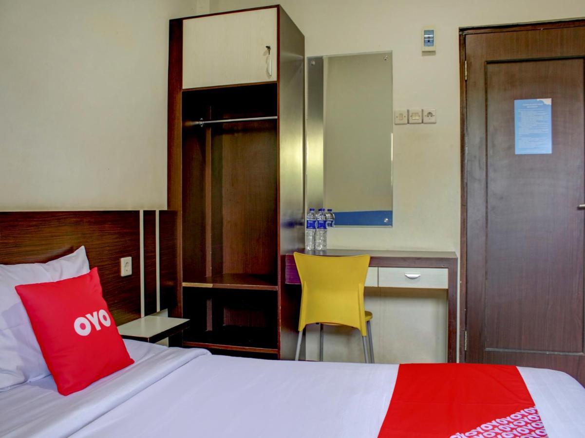 Oyo 90162 Remboelan Guest House Sungai Lutus Zewnętrze zdjęcie