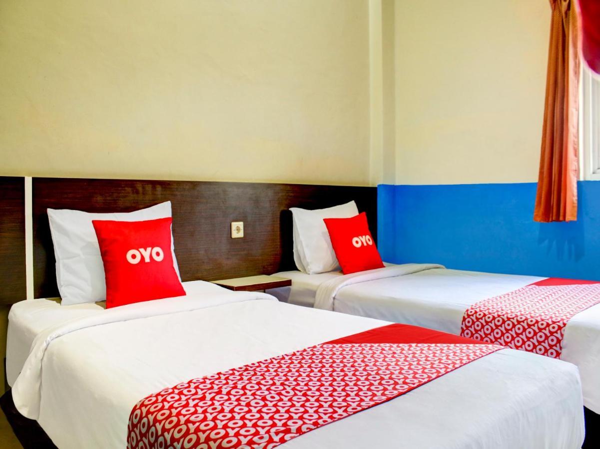 Oyo 90162 Remboelan Guest House Sungai Lutus Zewnętrze zdjęcie